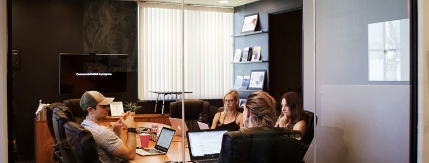 Team meeting to collaborate